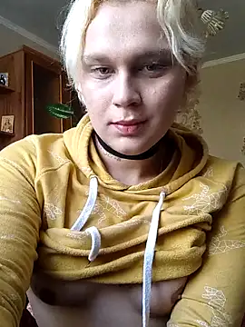 Snapshot of MargoShein chatting on 09.26.25 MargoShein online show from 09.26.25