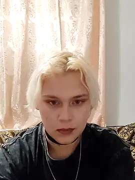 Snapshot of MargoShein chatting on 09.30.25 MargoShein online show from 09.30.25