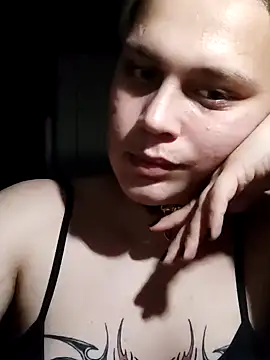 Snapshot of MargoShein chatting on 10.23.25 MargoShein online show from 10.23.25