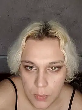 Snapshot of MargoShein chatting on 11.04.25 MargoShein online show from 11.04.25