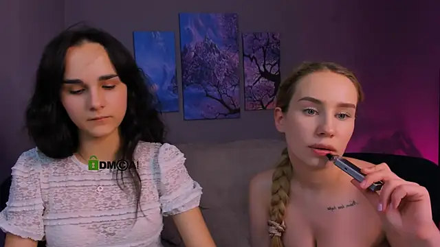 Snapshot of ariana_ross7 chatting on 12.03.25 ariana ross7 online show from 12.03.25