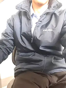 Snapshot of oi_novin2 chatting on 10.04.25 oi novin2 online show from 10.04.25