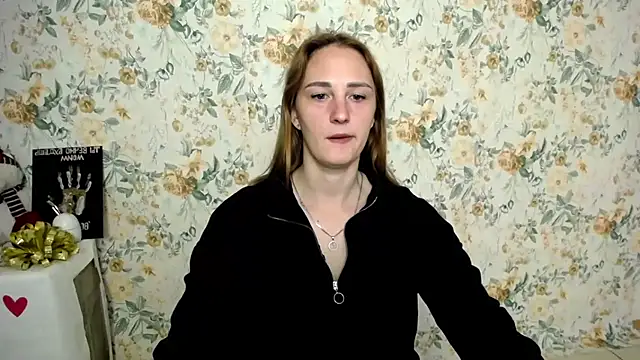 Snapshot of Milana_Cutie_ chatting on 09.24.25 Milana Cutie online show from 09.24.25