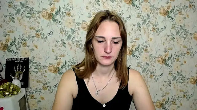 Snapshot of Milana_Cutie_ chatting on 10.06.25 Milana Cutie online show from 10.06.25
