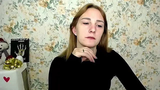 Snapshot of Milana_Cutie_ chatting on 10.09.25 Milana Cutie online show from 10.09.25
