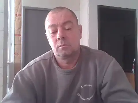 Snapshot of hugoboys4576 chatting on 11.24.25 hugoboys4576 online show from 11.24.25