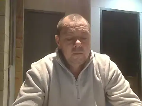 Snapshot of hugoboys4576 chatting on 12.01.25 hugoboys4576 online show from 12.01.25