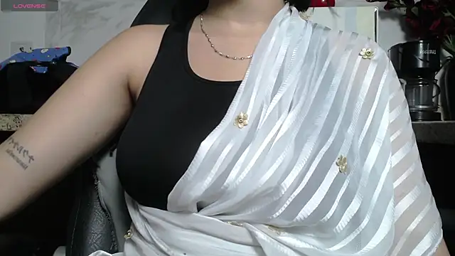 Snapshot of kashvi_ chatting on 06.17.26 kashvi online show from 06.17.26