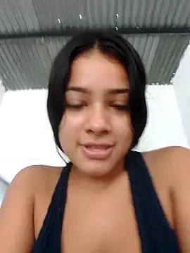 Snapshot of HOT_MOM34 chatting on 09.30.25 HOT MOM34 online show from 09.30.25