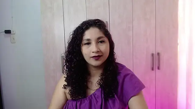 Gia Dior online show from 11.03.25