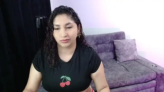 Snapshot of Gia_Dior chatting on 05.09.26 Gia Dior online show from 05.09.26