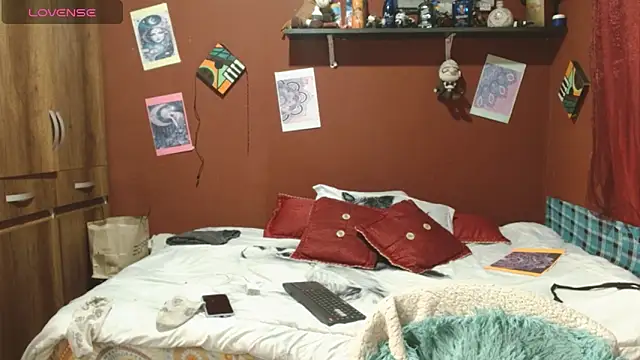 Sasharosee2 online show from 10.15.25