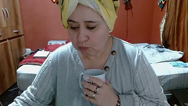 Snapshot of Sasharosee2 chatting on 01.10.26 Sasharosee2 online show from 01.10.26