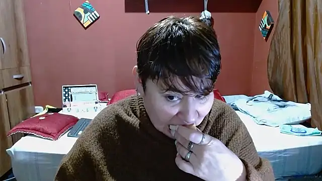 Snapshot of Sasharosee2 chatting on 01.12.26 Sasharosee2 online show from 01.12.26