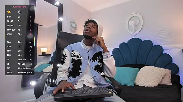 AllexJacob online show from 10.25.25