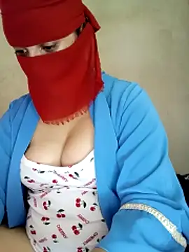 Snapshot of Sousou-24 chatting on 11.25.25 Sousou-24 online show from 11.25.25