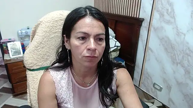 camilavargas  online show from 02.03.26