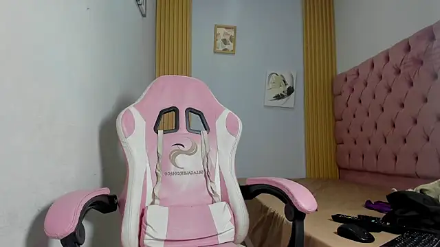 Naomis 35 online show from 11.06.25