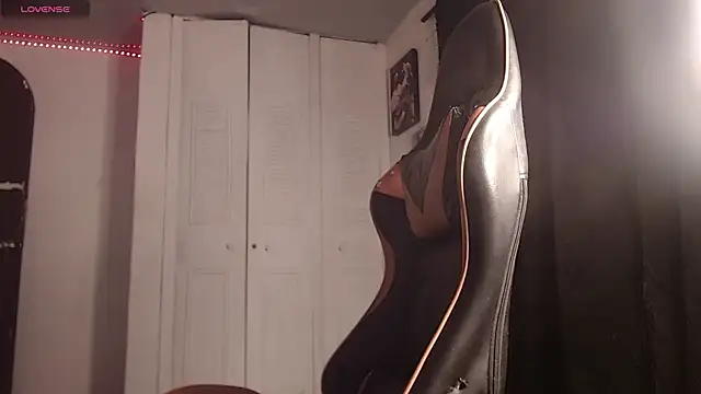 Chrys harris77 online show from 11.28.25