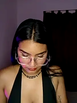 Renata Zoe online show from 11.09.25