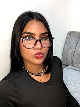 Renata Zoe online show from 11.22.25