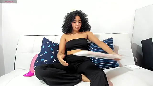 AliciaBlack01 online show from 10.07.25