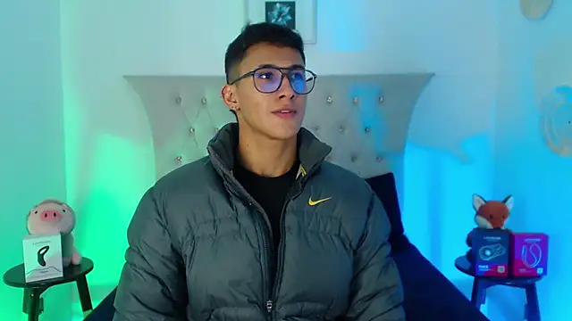 SalvadorFit online show from 12.03.25