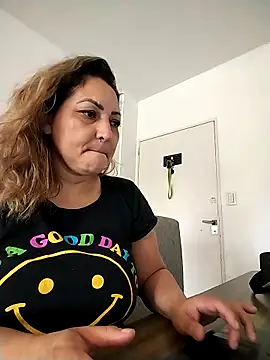 Lunita86 online show from 03.21.26