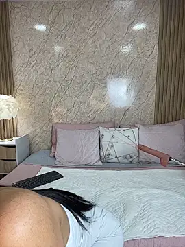 Snapshot of LawGoldman chatting on 12.14.25 LawGoldman online show from 12.14.25