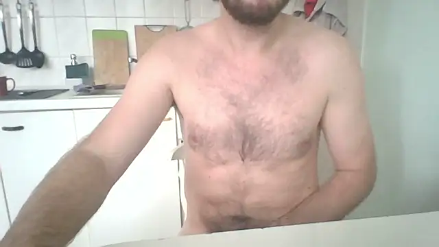 Snapshot of Astleitx chatting on 10.28.25 Astleitx online show from 10.28.25