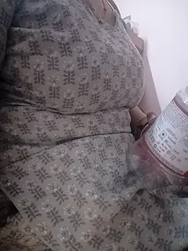 Snapshot of Jeya_thakur chatting on 04.08.26 Jeya thakur online show from 04.08.26