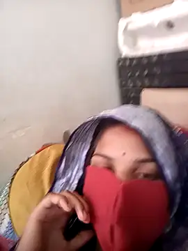 Snapshot of Sh_suhani chatting on 09.29.25 Sh suhani online show from 09.29.25