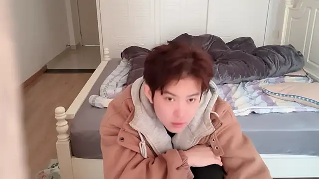 xlong00099 online show from 11.19.25