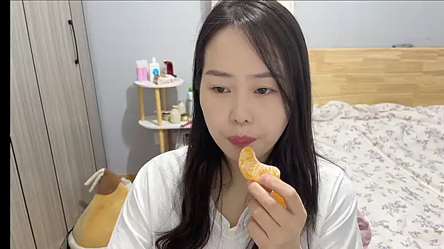 Snapshot of wxj1019 chatting on 02.08.26 wxj1019 online show from 02.08.26