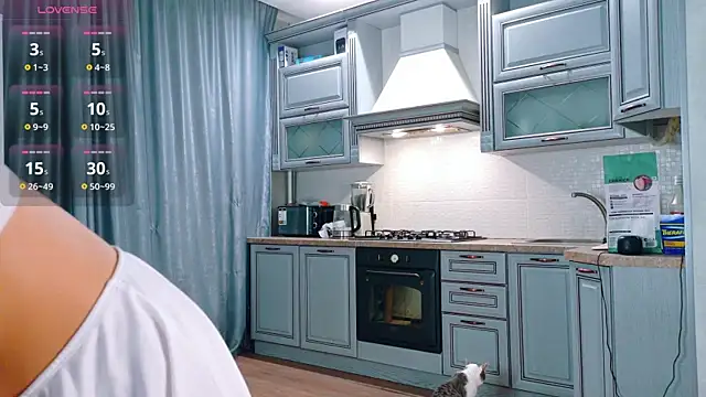 OnlyForYou  online show from 10.04.25