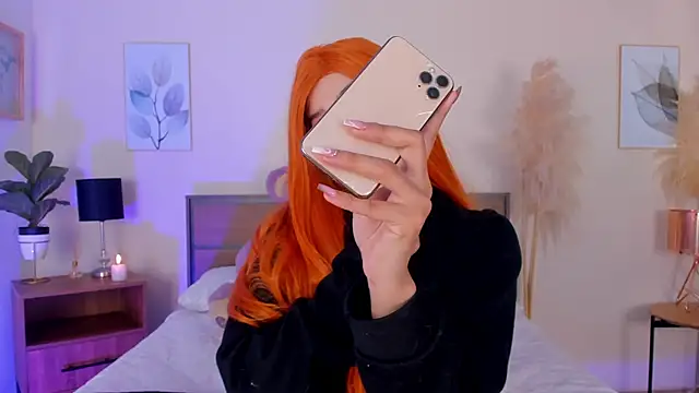 SofiaClarkson online show from 12.02.25