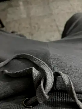 Snapshot of El_awo_ chatting on 10.28.25 El awo online show from 10.28.25