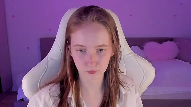 Snapshot of CrystalSoul_ chatting on 11.09.25 CrystalSoul online show from 11.09.25