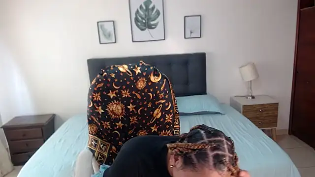 Amber  s online show from 10.27.25