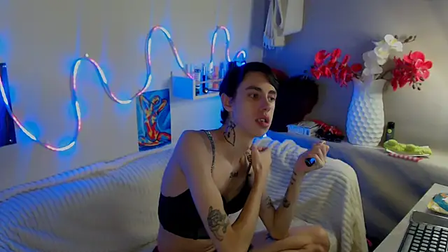 AlexNaughty14 online show from 10.24.25