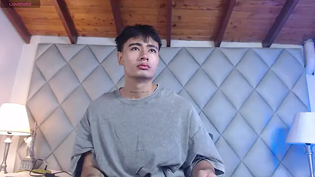 Clement Reyes online show from 10.26.25