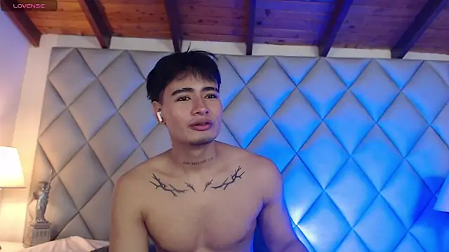 Clement Reyes online show from 11.04.25