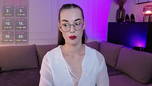 Snapshot of EmmaJakson chatting on 09.30.25 EmmaJakson online show from 09.30.25