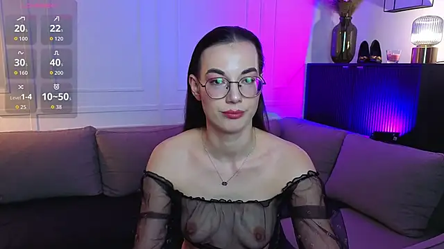 Snapshot of EmmaJakson chatting on 11.20.25 EmmaJakson online show from 11.20.25