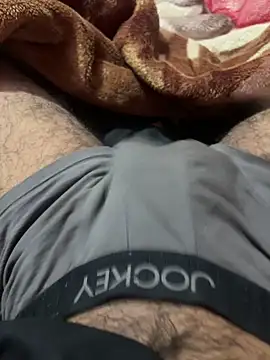 Snapshot of satisfyursoul chatting on 11.26.25 satisfyursoul online show from 11.26.25