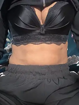 Snapshot of DAMinii_ chatting on 09.21.25 DAMinii  online show from 09.21.25