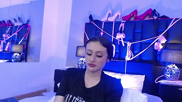 Emily Swiftt online show from 10.23.25