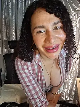 Lina 444 online show from 11.29.25