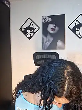 Lina 444 online show from 04.15.26