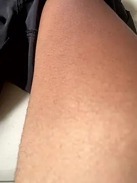 Snapshot of sambergSILVa chatting on 12.16.25 sambergSILVa online show from 12.16.25